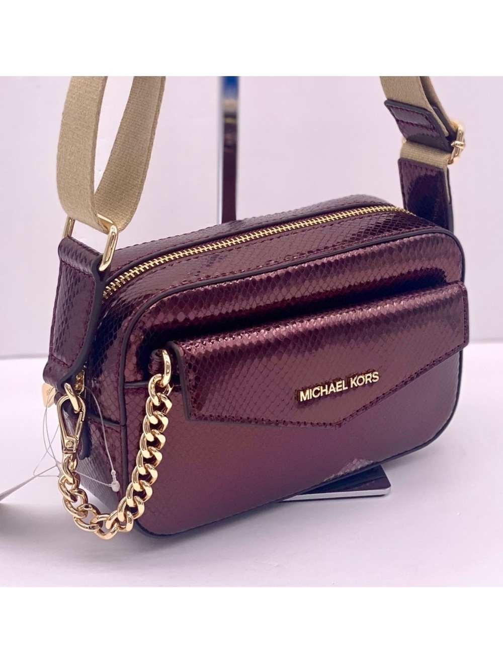 Michael Kors Maisie 2-in-1 Camera Crossbody - Oxblood Embossed Leather - Picture 5 of 10
